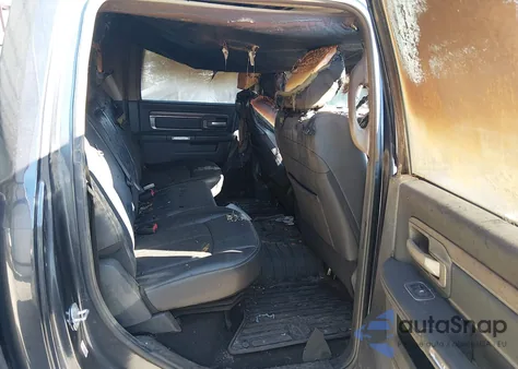 2017 Ram 1500 z USA, uszkodzony, nr VIN 1C6RR7NM3HS877381